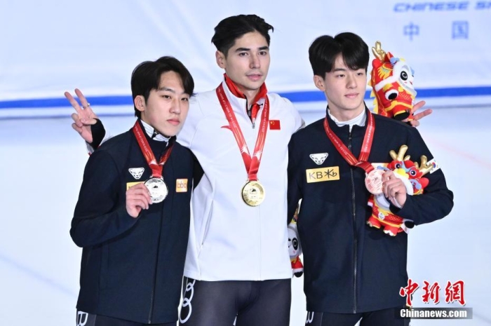 刘少昂逆转夺金 中国短道速滑北京站斩获1金4银