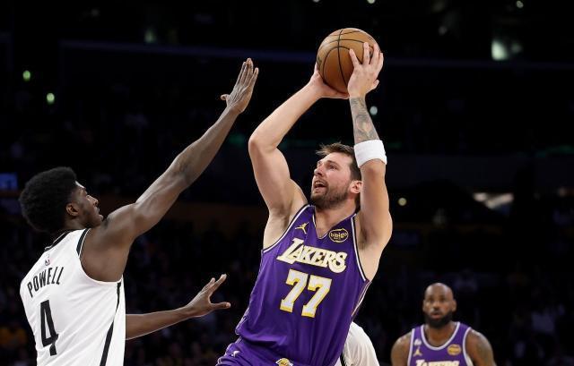 东契奇41分创纪录冲突吃技犯湖人暂列西部第三