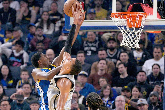 文班统治力碾压亚历山大 数据登顶联盟第一