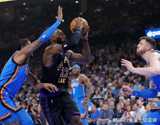 东契奇伤退雷霆大胜湖人