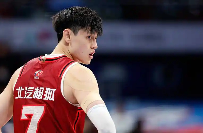 北京首钢伤病困扰深陷困境，曾凡博伤情成关键